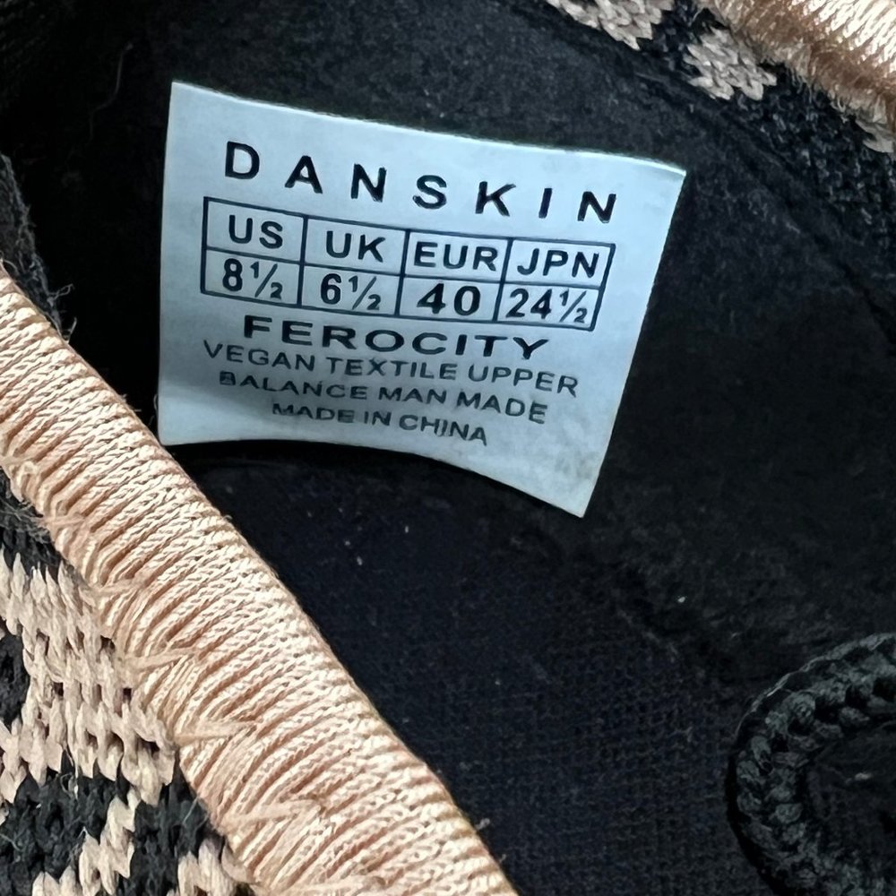 Danskin Sneakers, Ferocity Leopard Print, Size 8.5, Like New! - Picture 5 of 10